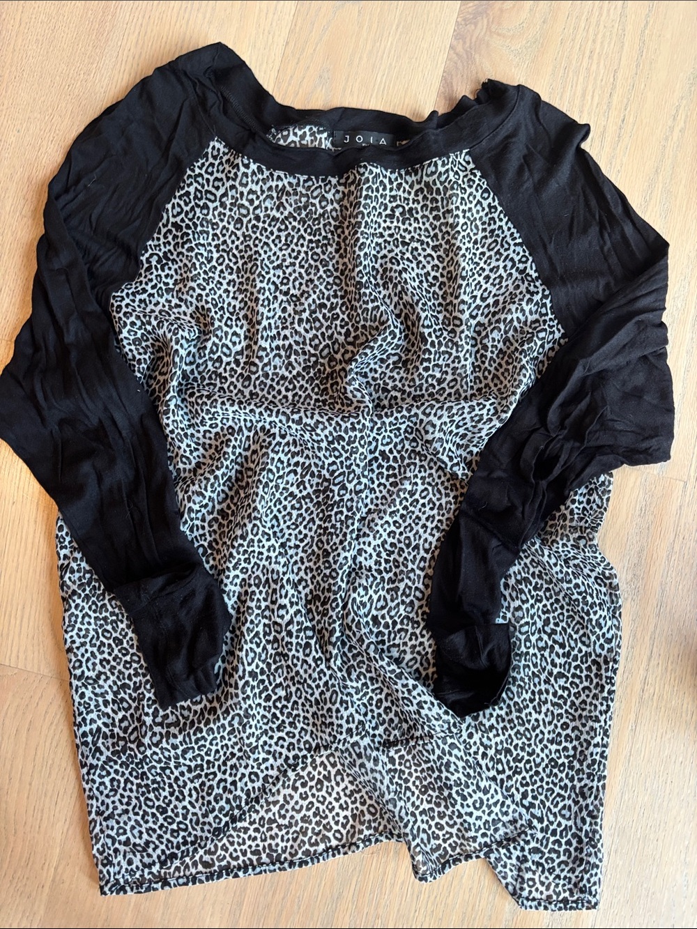 Black Long-Sleeve Leopard Print Sheer Raglan Top